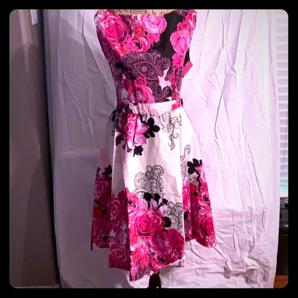 Women’s dress